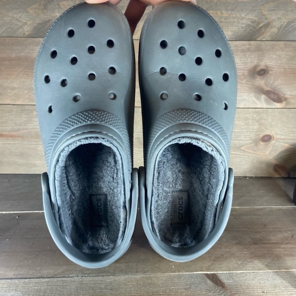 Crocs classic mens size 11 shoes gray slip on comfort lined clogs